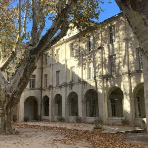 Hotel-Cloitre-Saint-Louis