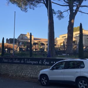Hotel-Valrugues